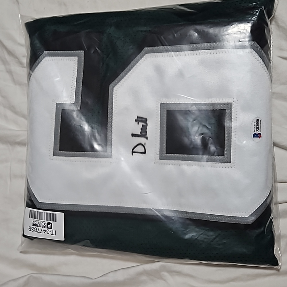 Philadelphia Eagles DeVonta Smith signed jersey authenticated